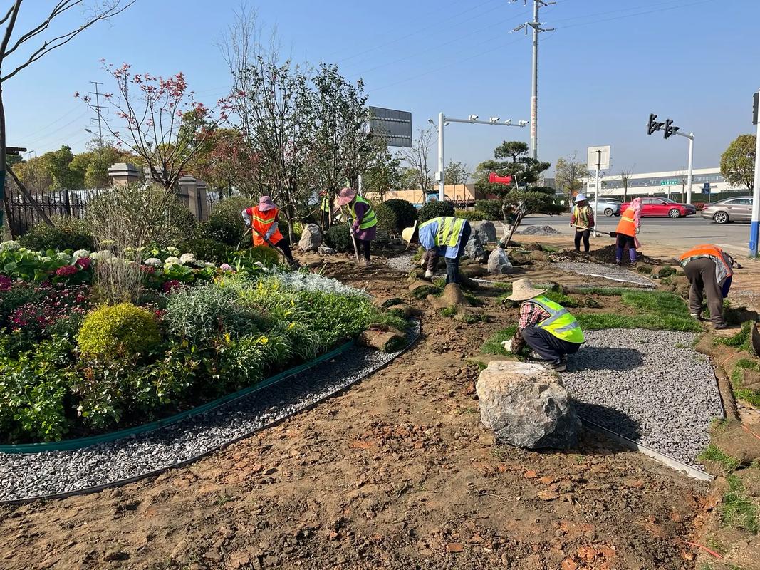 園林綠化工程施工實(shí)錄 從藍(lán)圖到綠意盎然的現(xiàn)場(chǎng)實(shí)踐